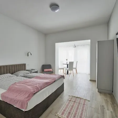 Apartament Oliver 2 *